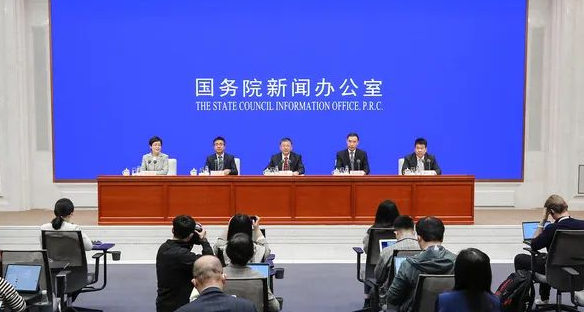 全力做好迎峰度夏、迎峰度冬、北方地區冬季清潔取暖、鄉村用能、充電基礎設施建設等民生工作。